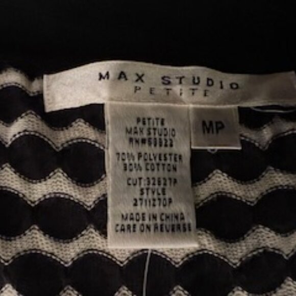 Max Studio Black/White Petite Medium Fall/Winter Top NWT - Picture 3 of 5